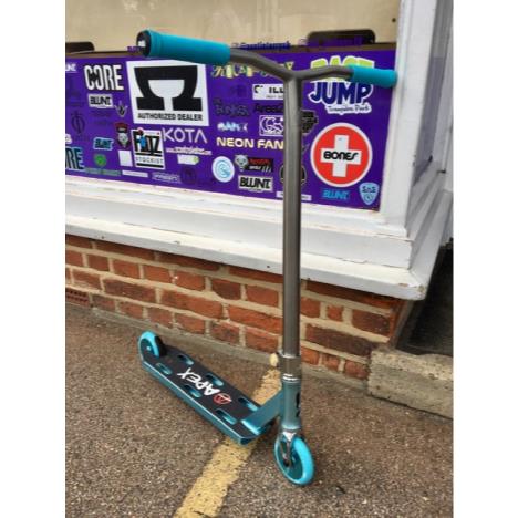 SNS CUSTOM - Kaiza Teal Titanium Custom Scooter £450.00